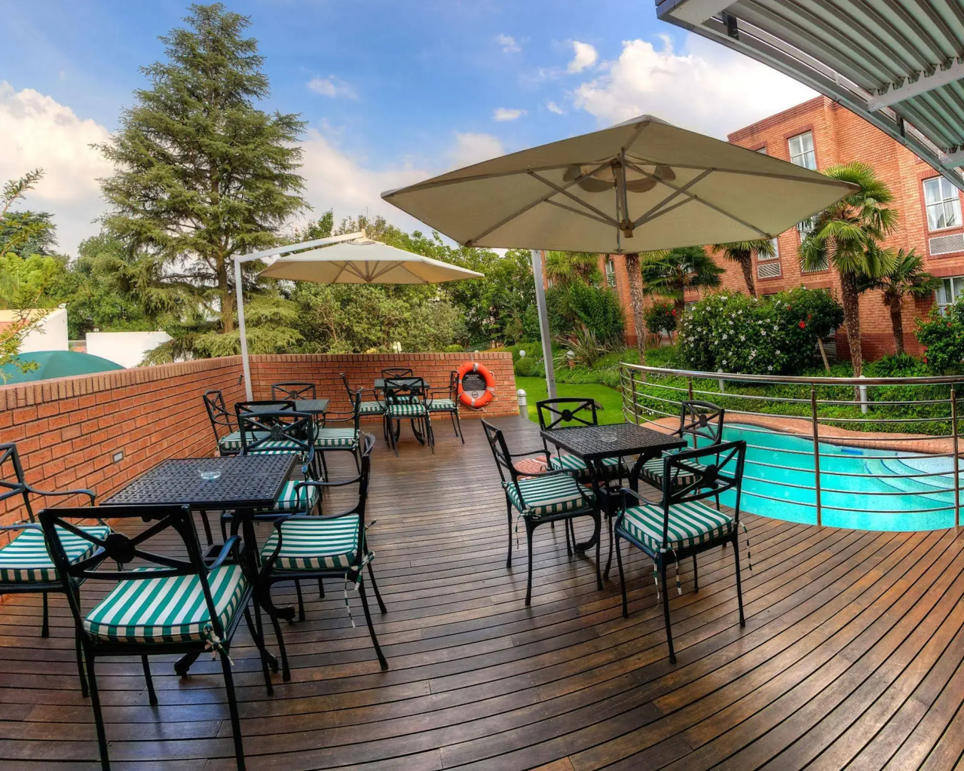Photo - Road Lodge Sandton Grayston Drive