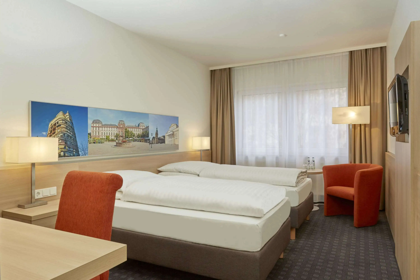 Photo - H+ Hotel Darmstadt