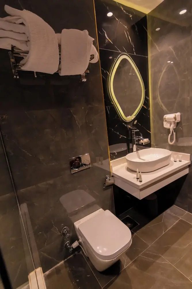 Foto - Spire West Hotel