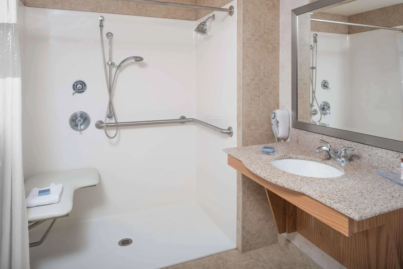 Photo - Fairfield by Marriott Inn & Suites Spokane Airport