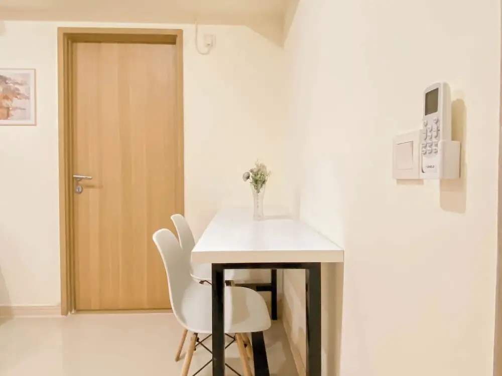 Restful And Homey 2Br Apartment Meikarta