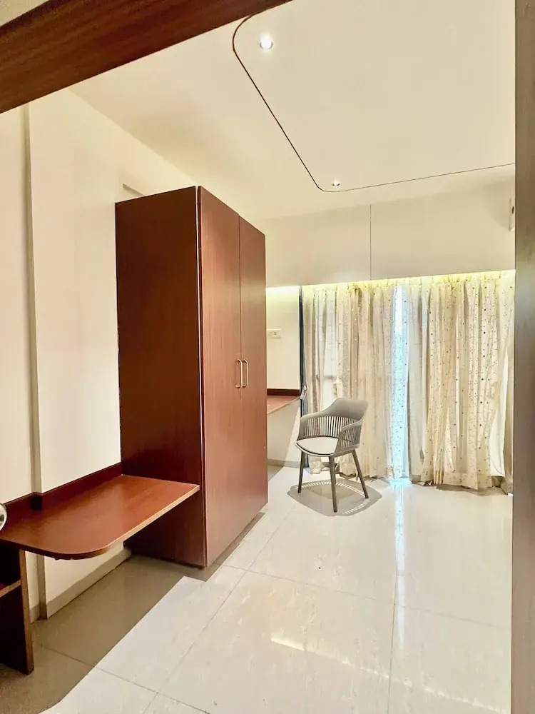 Foto - StayBird - Azure Suites, Business Hotel