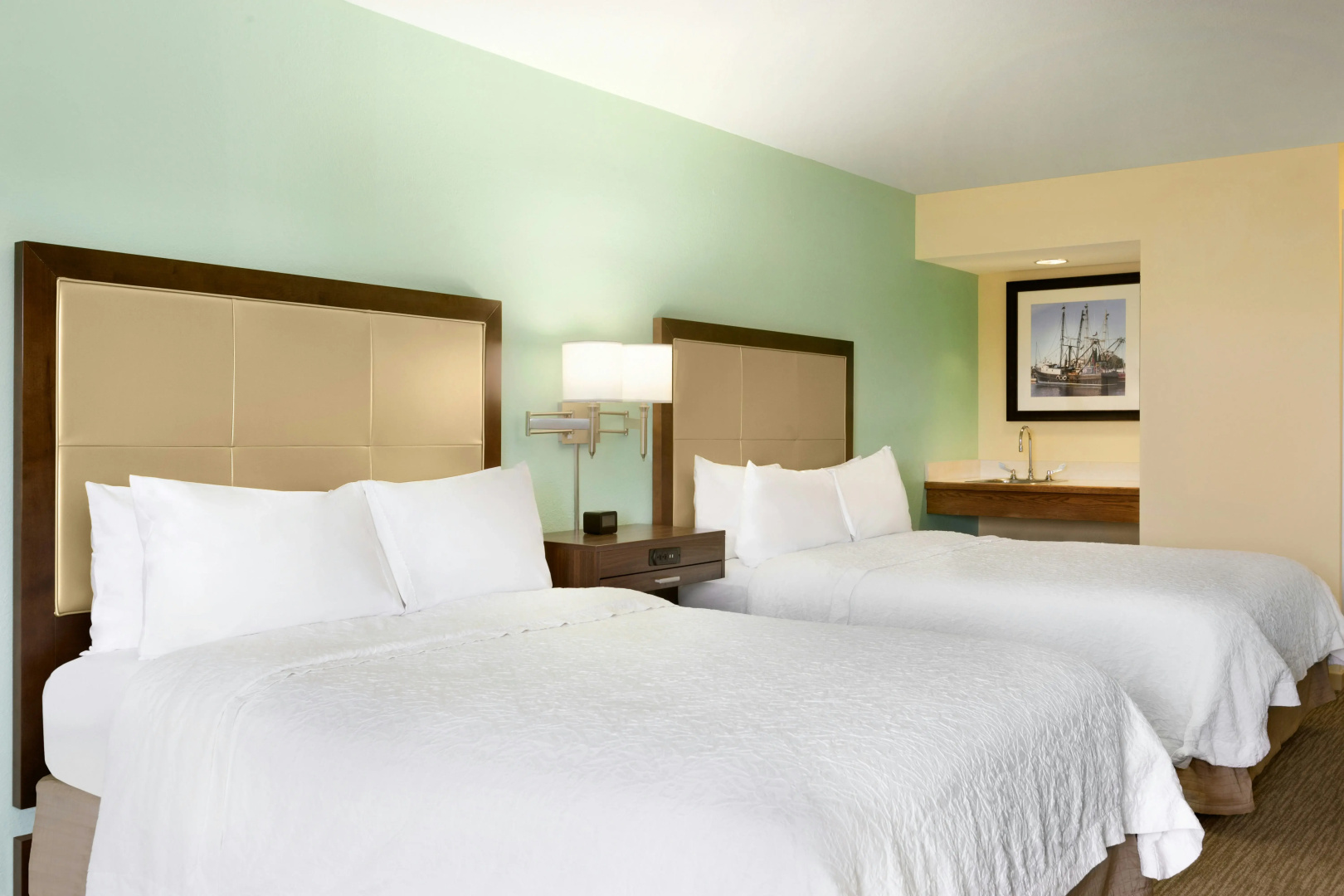 Photo - Hampton Inn & Suites Tarpon Springs