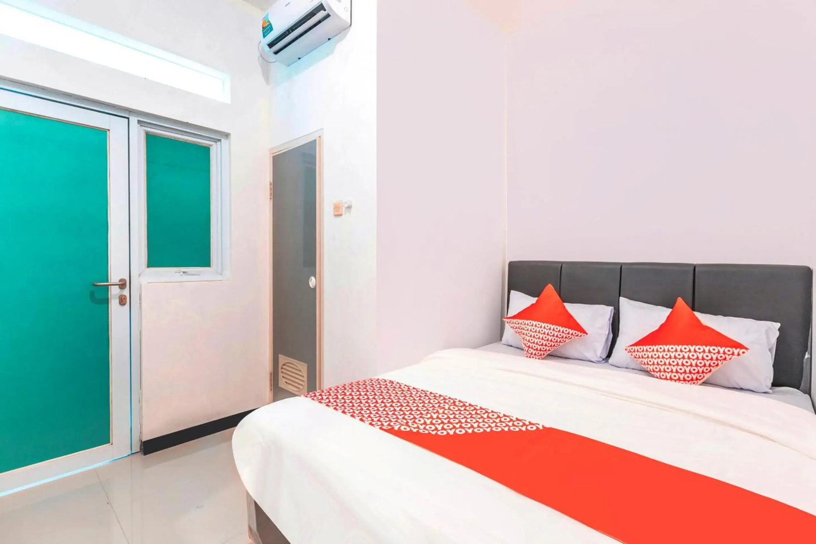 Foto - Hotel O J&b Room Utan Kayu