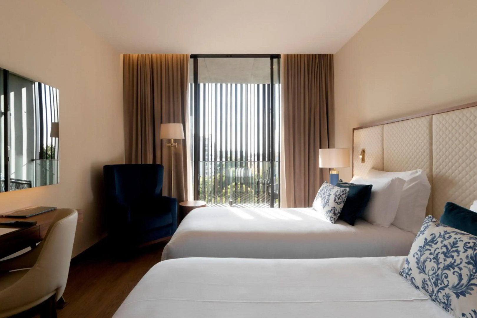 Photo - Boeira Garden Hotel Porto Gaia, Curio Collection by Hilton