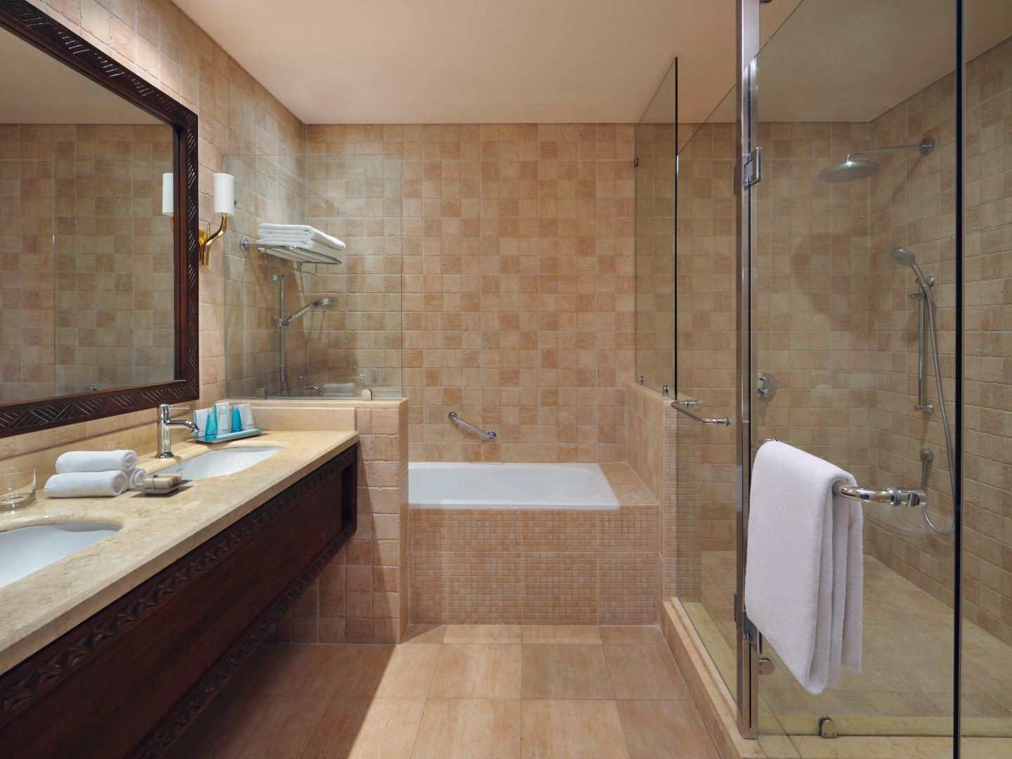 Foto - Movenpick Ambassador Hotel Accra