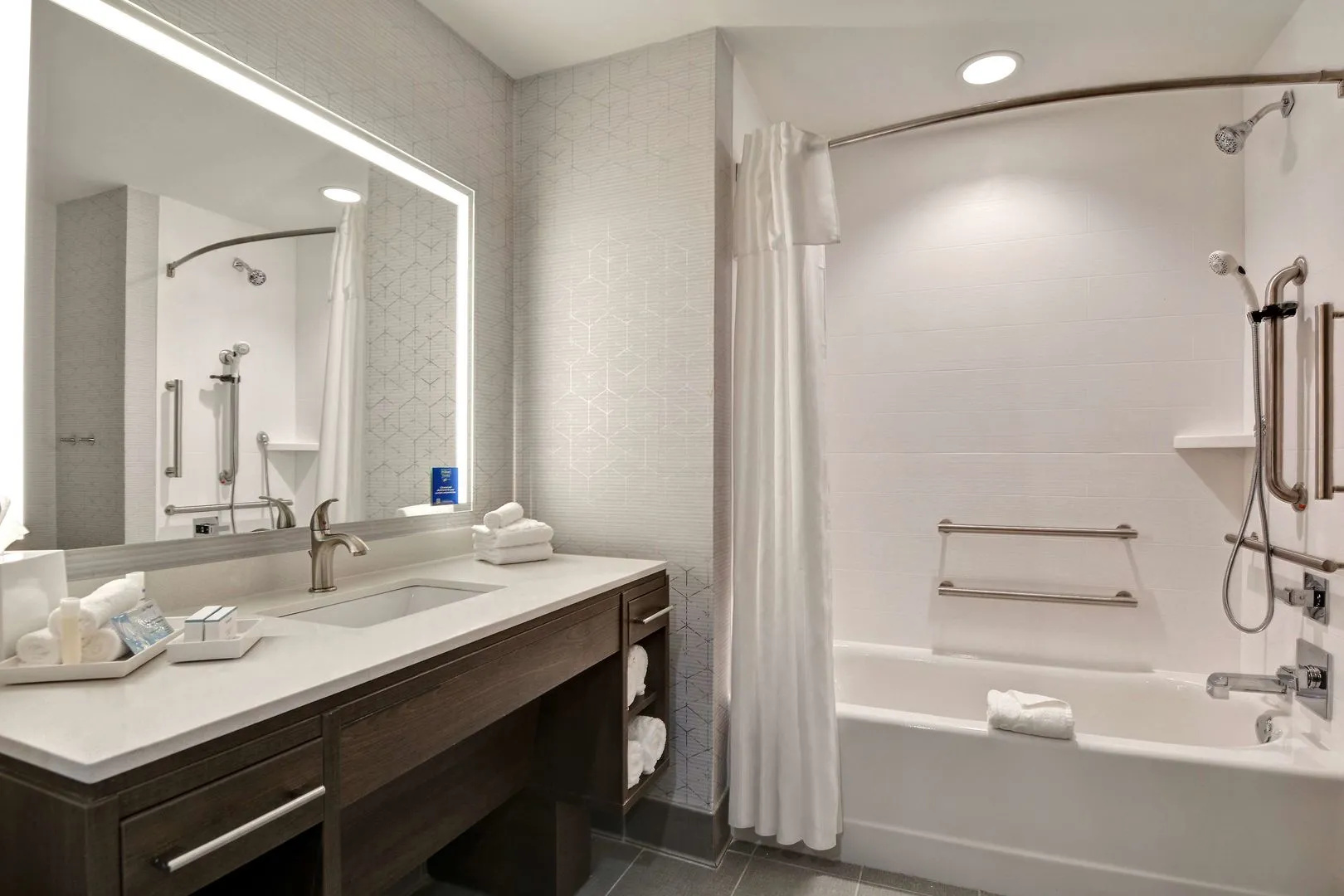 Foto - Home2 Suites by Hilton Savannah Midtown, GA