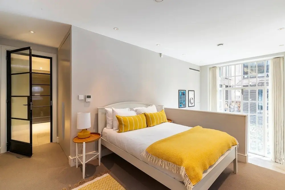 Foto - Pepys House: A Modern Touch of History