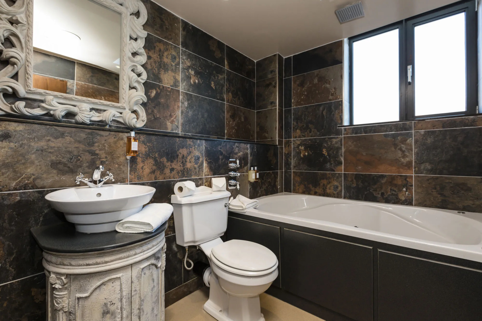 Photo - The Shankly Hotel