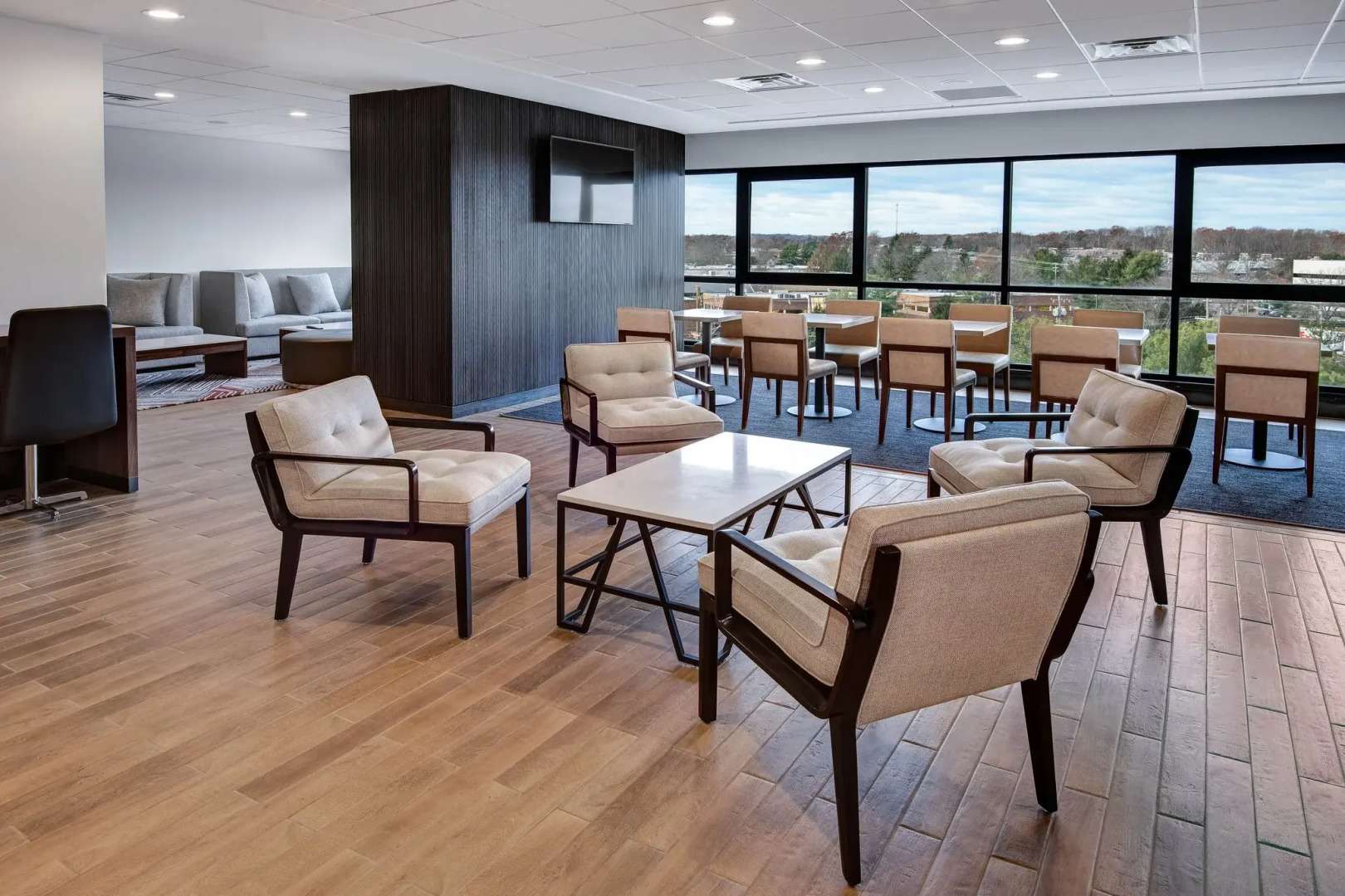 Photo - Sheraton Eatontown Hotel