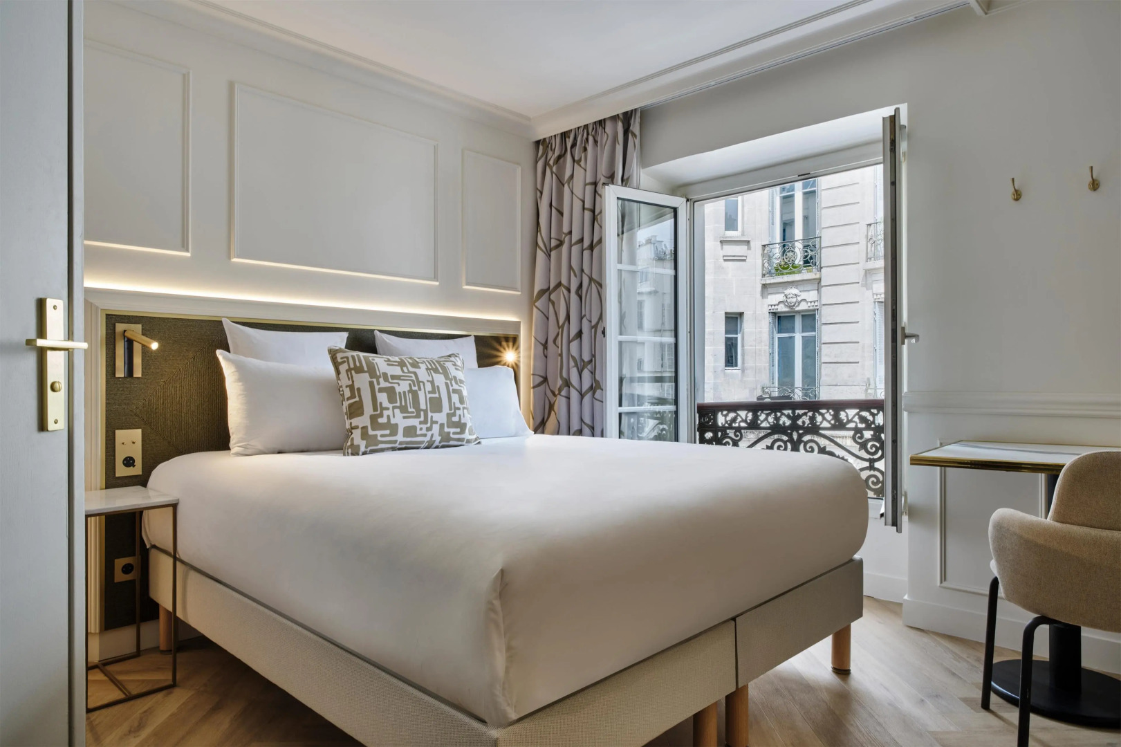 Photo - Posy Hotel by Happyculture