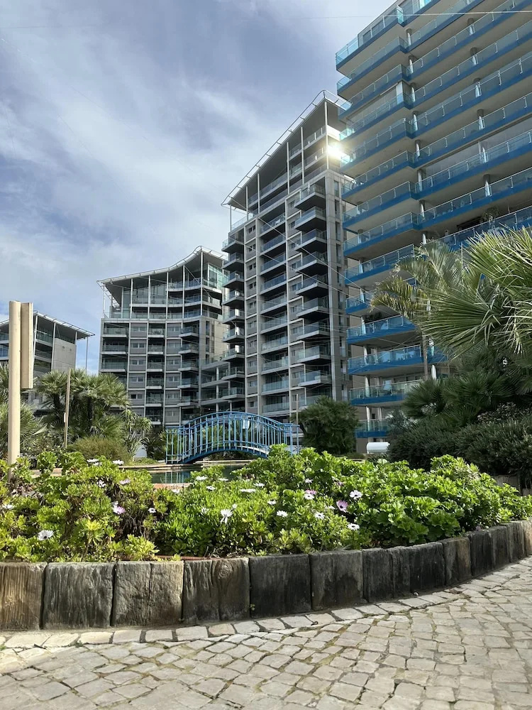Britain in the Sun at Luxurious Ocean Village — фото 1