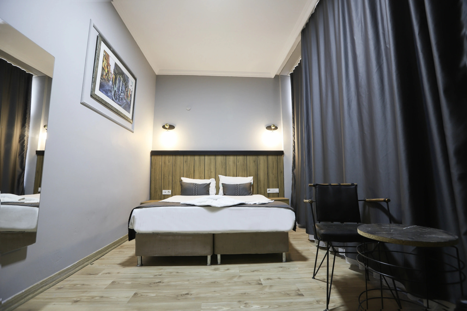 Photo - La Pera Suites