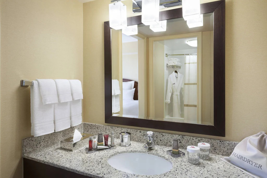 Photo - Vancouver Airport Marriott Hotel