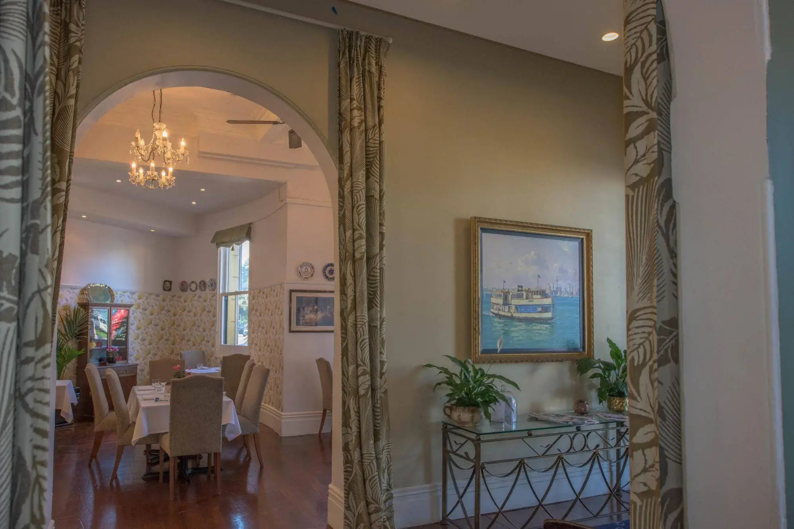 Photo - The Esplanade Hotel