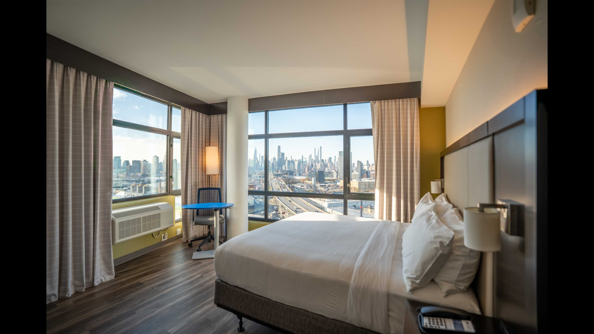 Foto - Holiday Inn Express Long Island City E New York by IHG