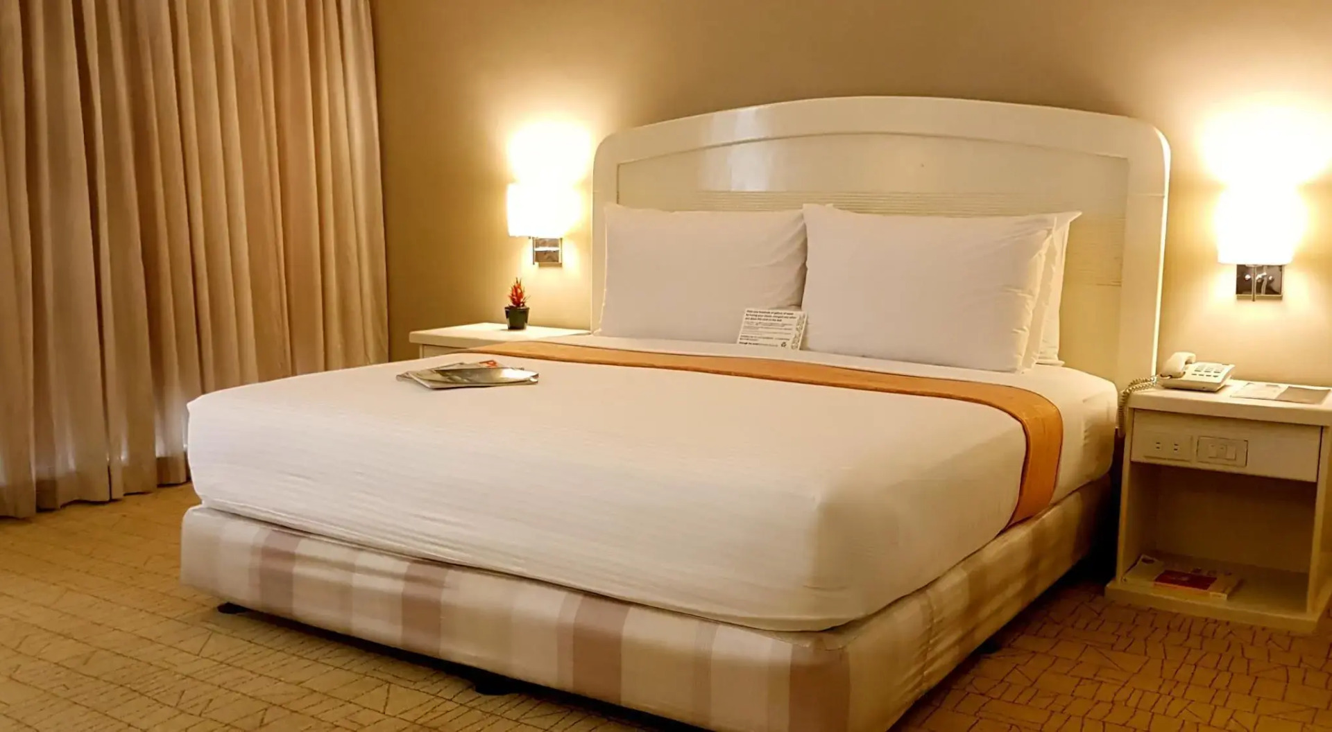 Photo - Riviera Mansion Hotel