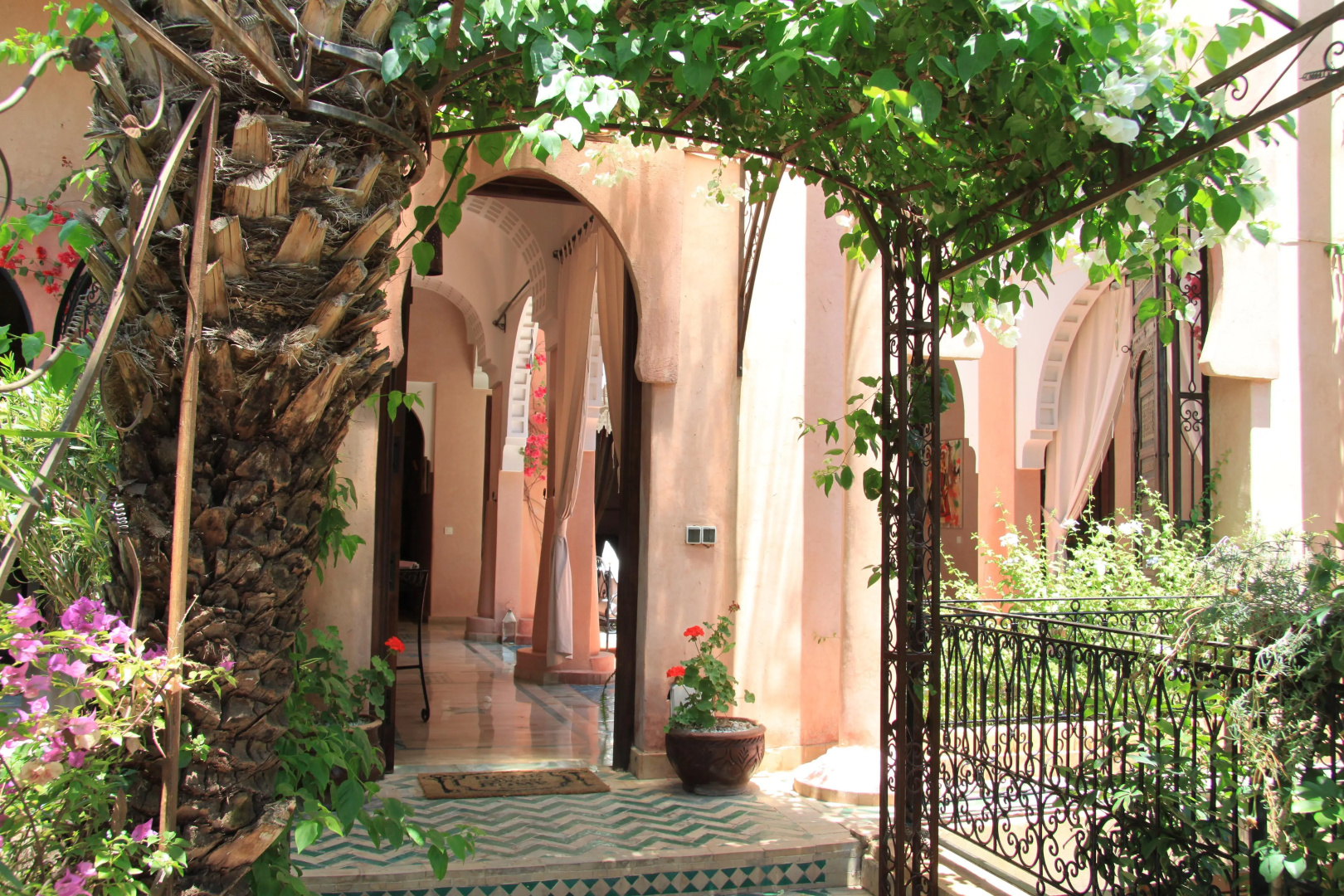 Photo - Riad Mazal