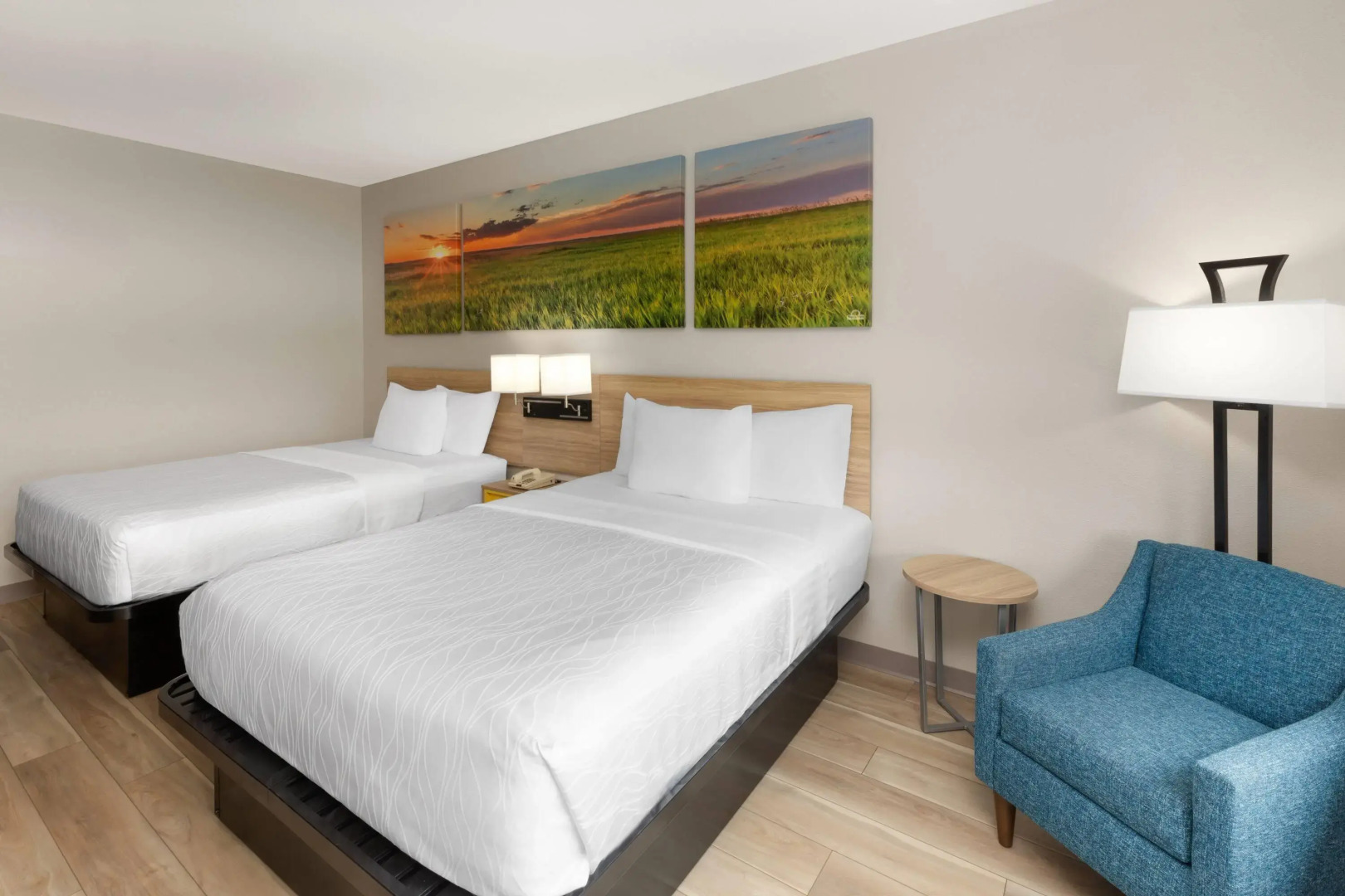 Foto - Days Inn & Suites by Wyndham Sam Houston Tollway