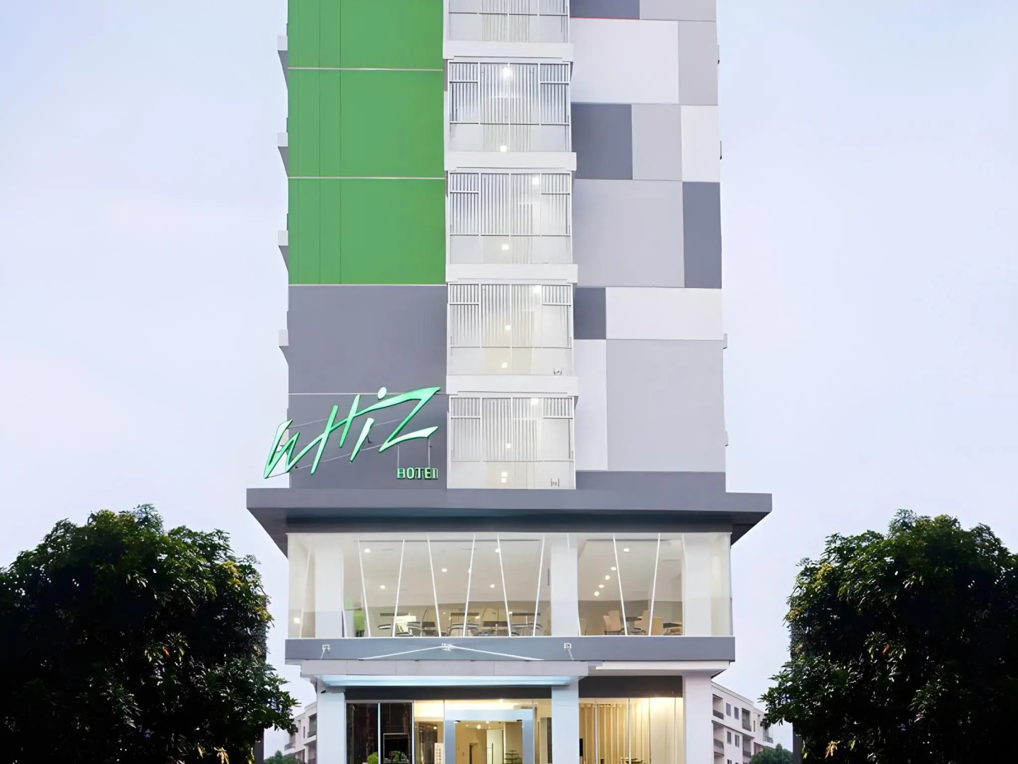 Photo - Whiz Hotel Cikini Jakarta