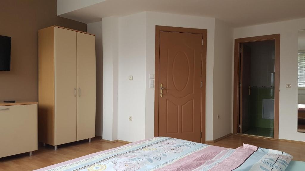 Central Suites