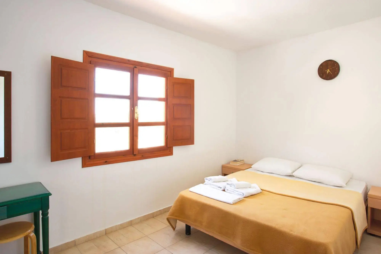 Foto - Birds Villa Apartments with Heated Pool - Including Car and Breakfast