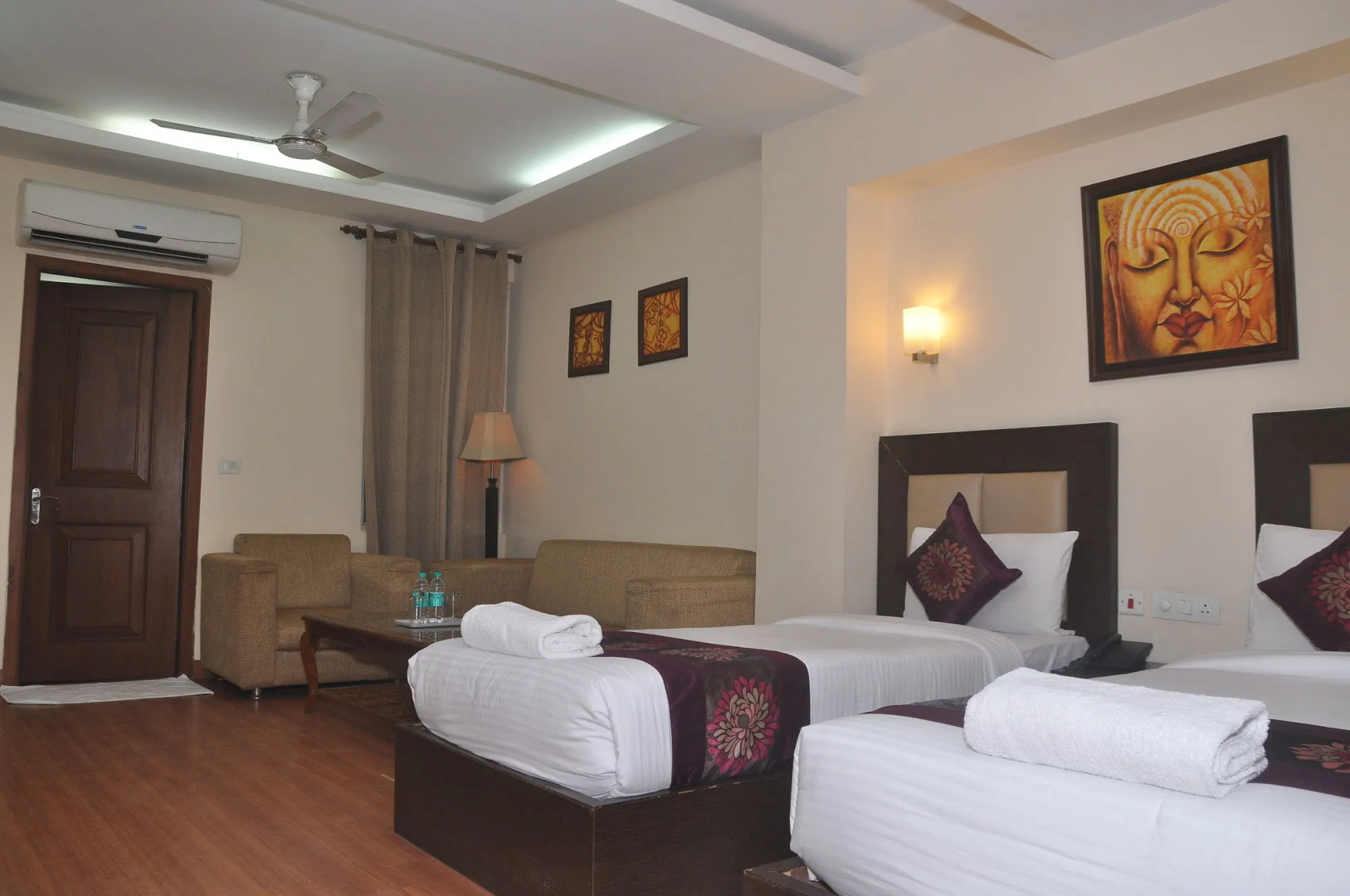 Photo - The Lohmod Premier On Delhi- Gurgaon Expressway Adj Aerocity -With Free Airport Pickup