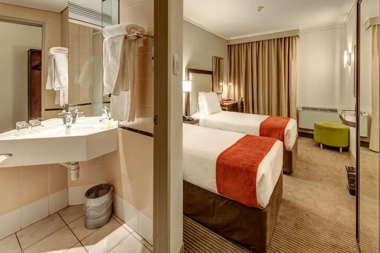 Photo - StayEasy Eastgate