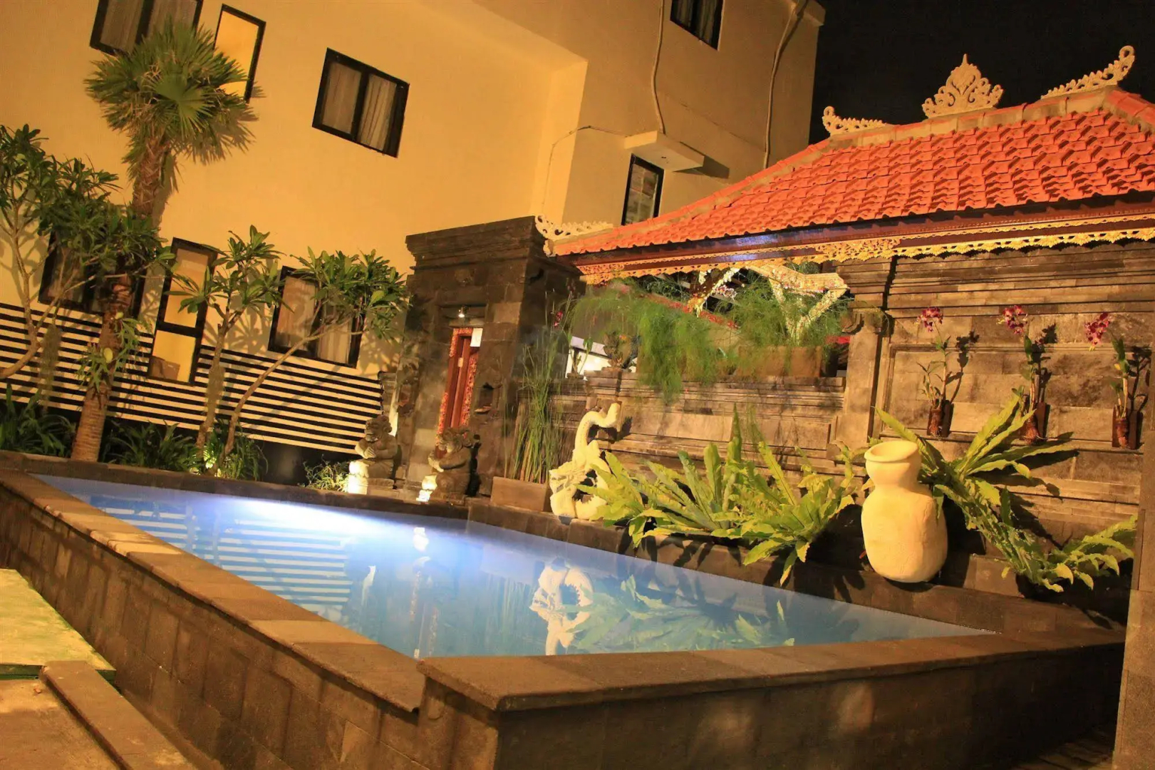 Photo - Suardana Inn's