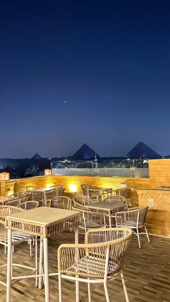 Foto - Taj Pyramids inn - Pyramids View Rooftop