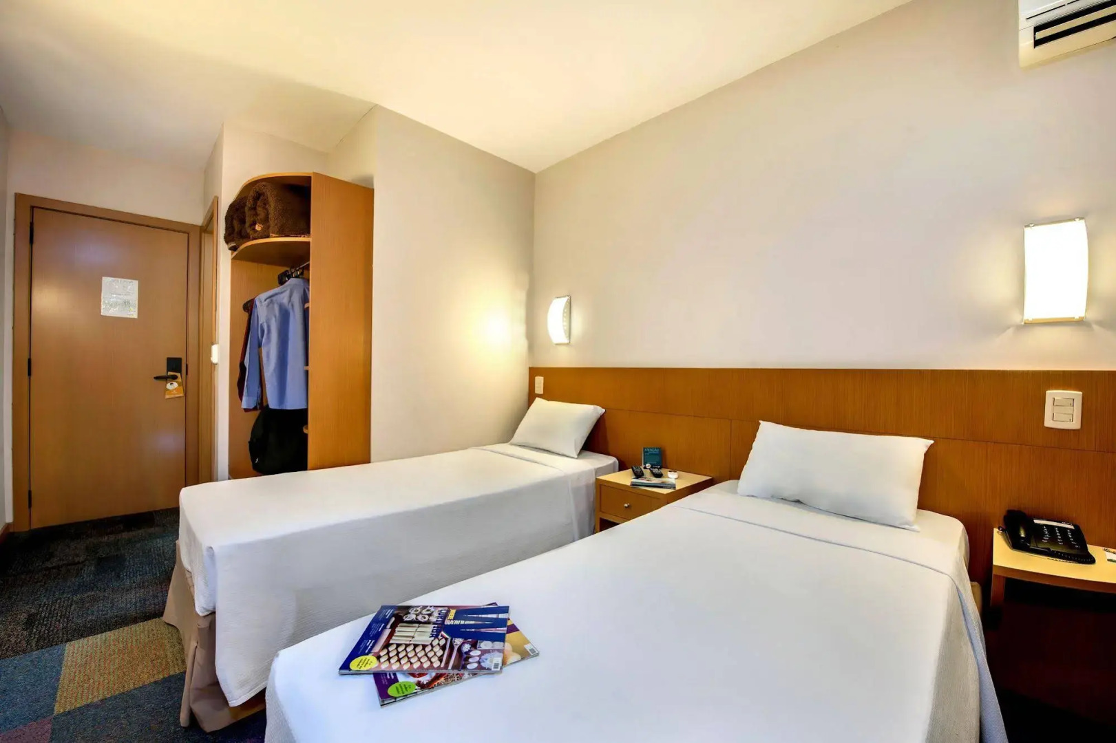 Photo - Slim Hotel Curitiba Alto da XV