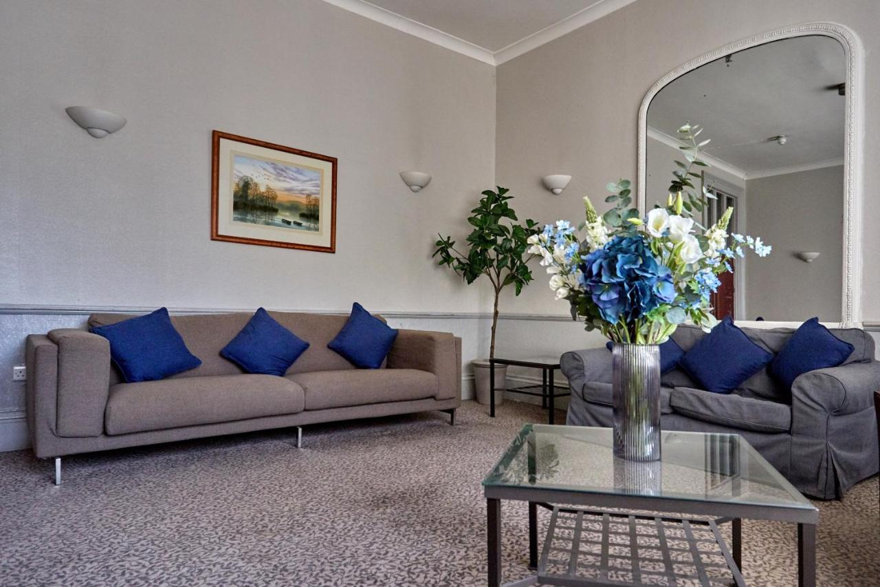 Photo - Lords Hotel
