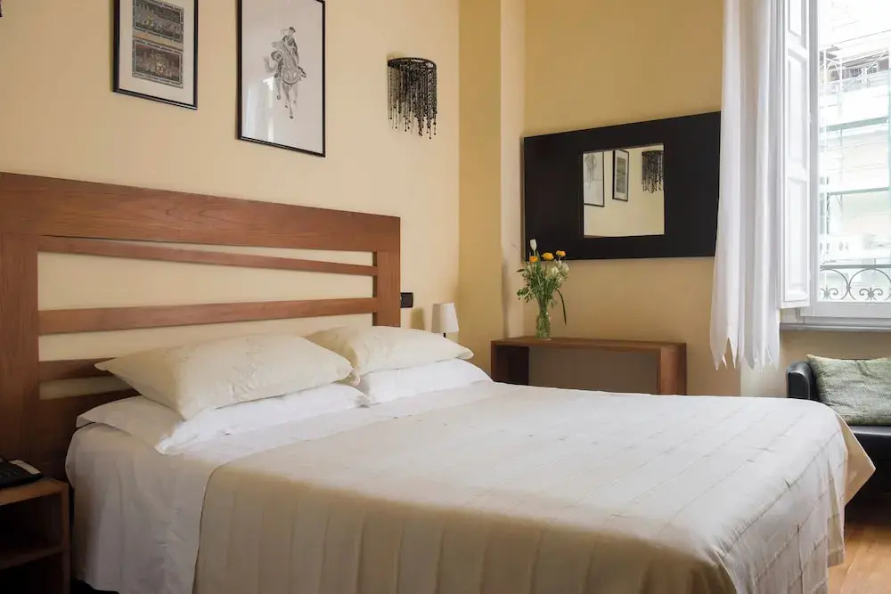 Photo - Palm Gallery Hotel