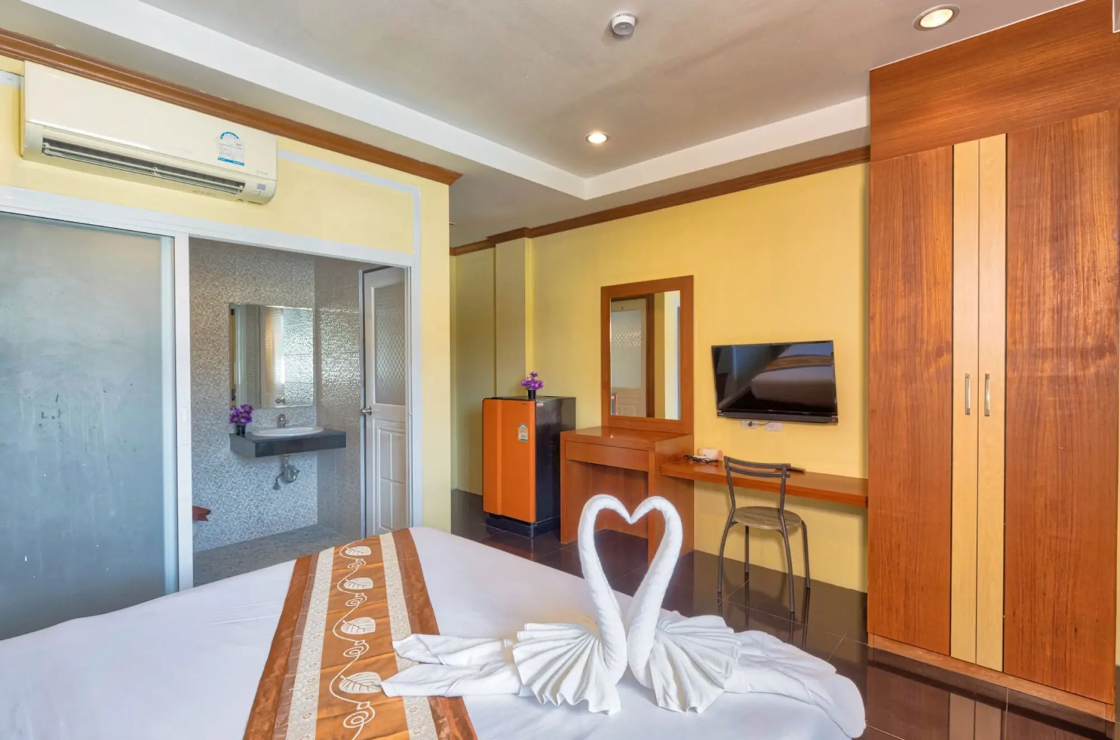 Foto - TJ Patong Hotel - Otop Shopping Paradise