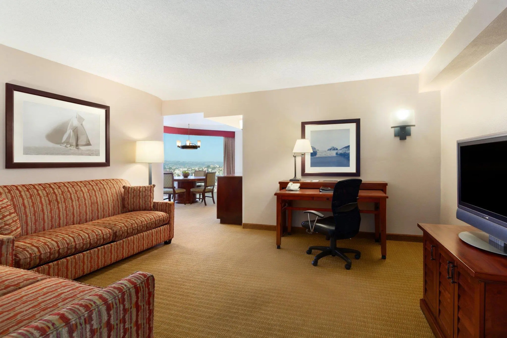 Photo - Embassy Suites by Hilton San Francisco Airport Oyster Point