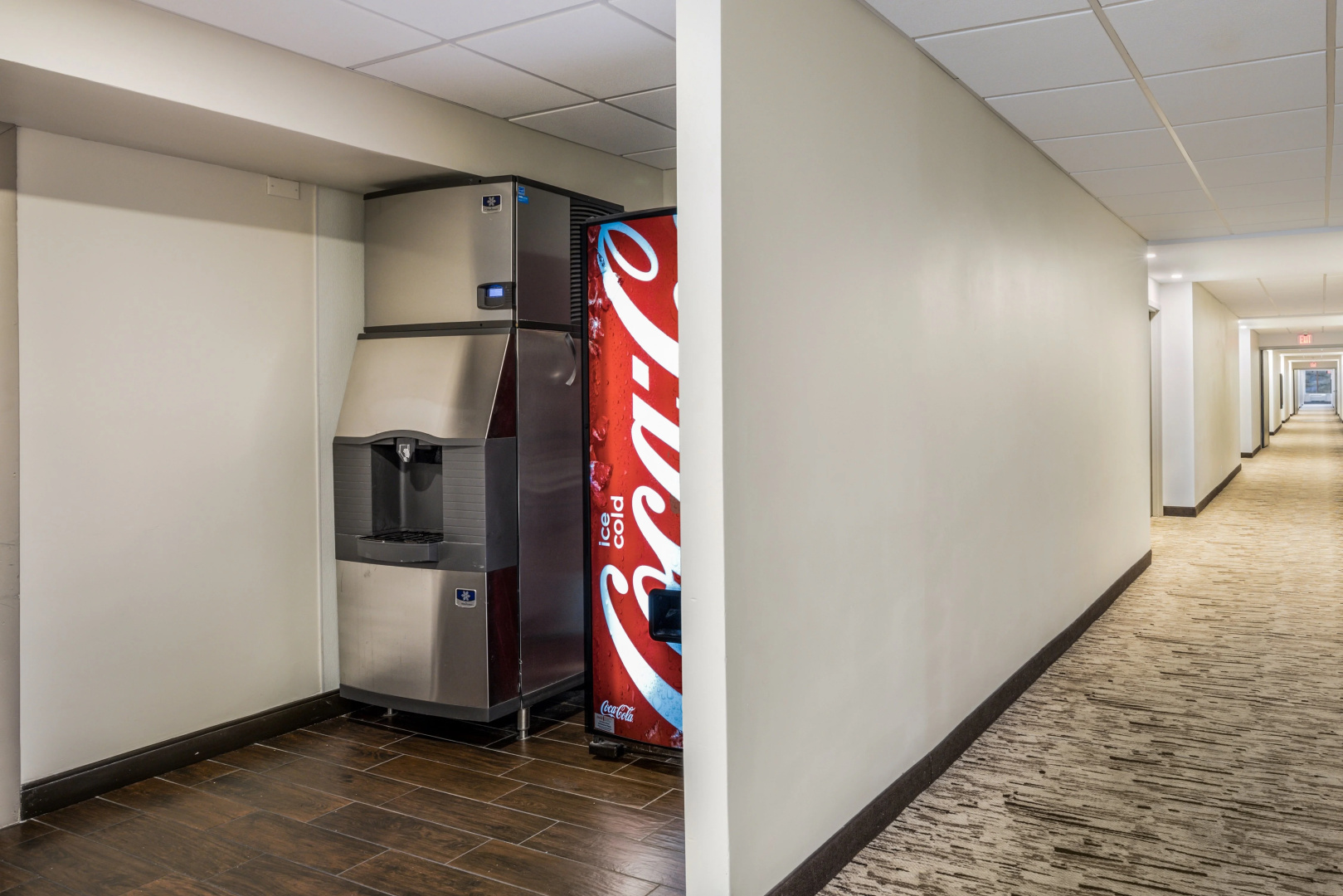 Photo - Red Roof Inn PLUS+ Boston - Woburn/ Burlington