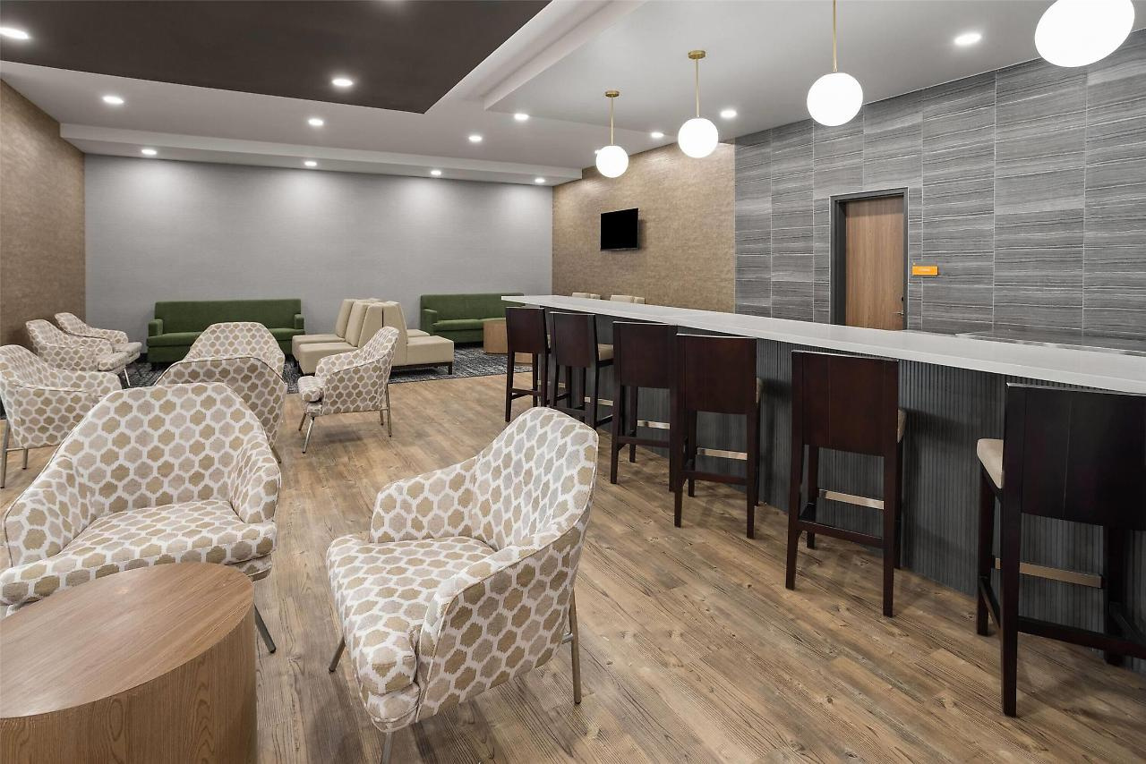 Photo - La Quinta Inn & Suites by Wyndham Phoenix West / Glendale