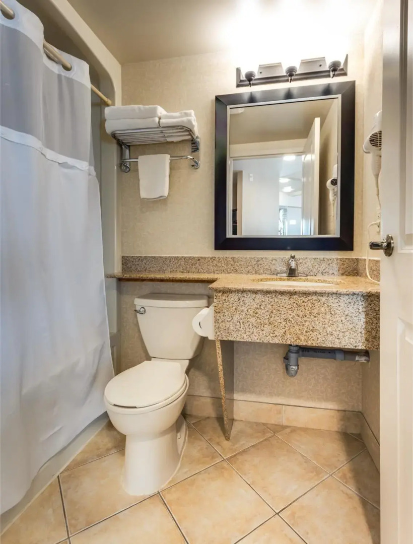Photo - Monte Carlo Inn & Suites Downtown Markham