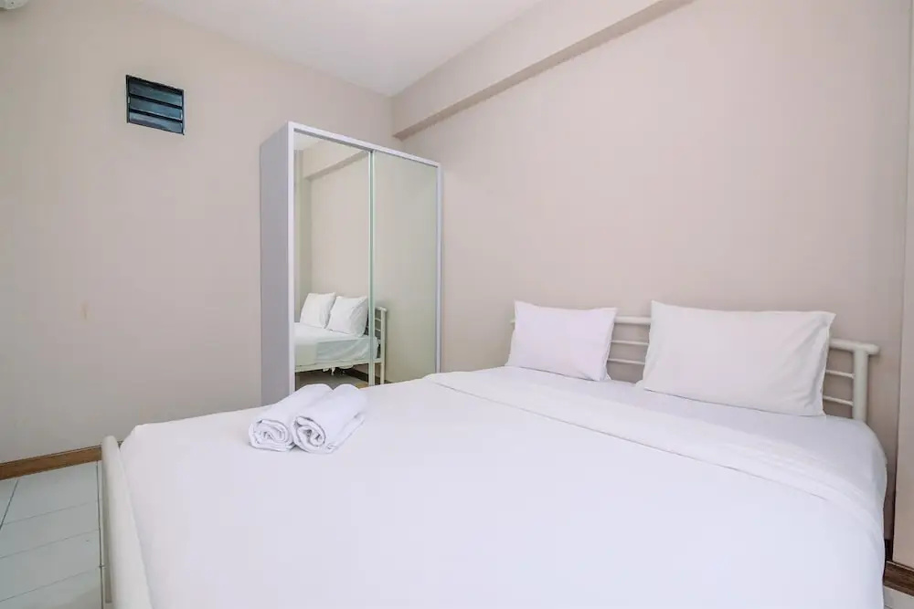 Homey and Cozy Living 2BR Podomoro Golf View Apartment