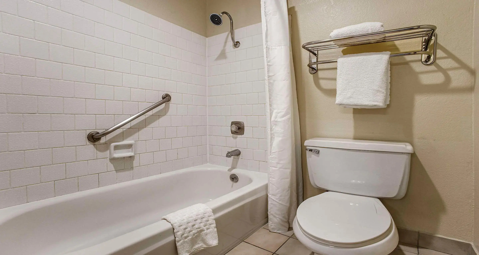 Foto - SureStay Plus Hotel by Best Western Sacramento North