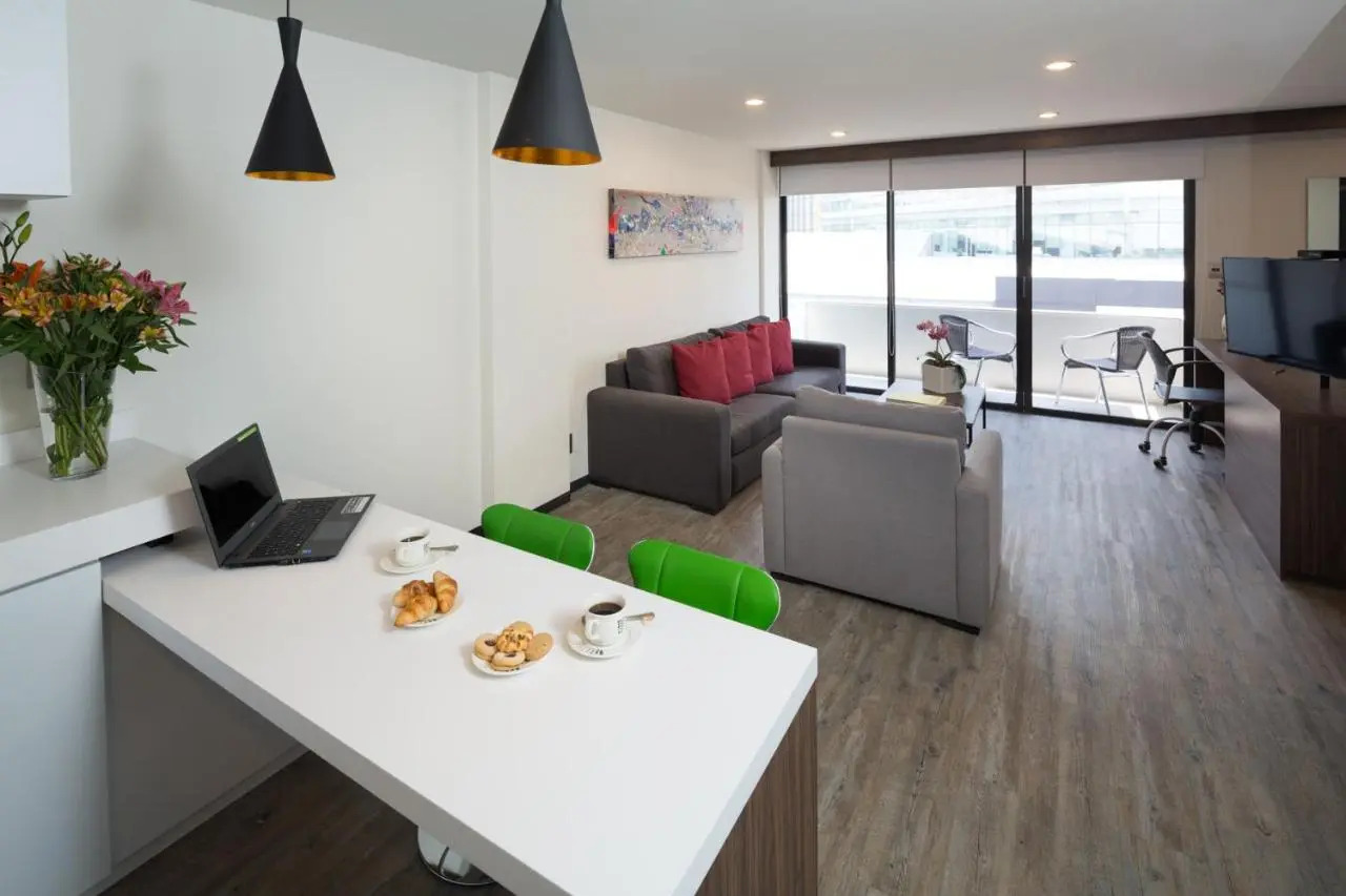 Photo - FlowSuites WTC