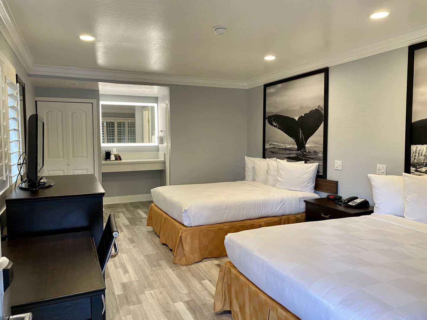 Photo - Aura Inn Monterey