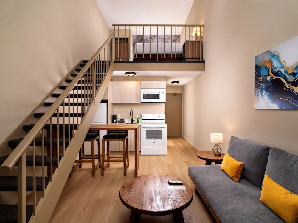 Photo - Huntingdon Hotel and Suites