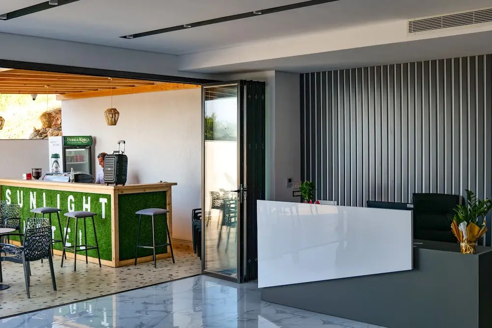 Photo - Sunlight Hotel