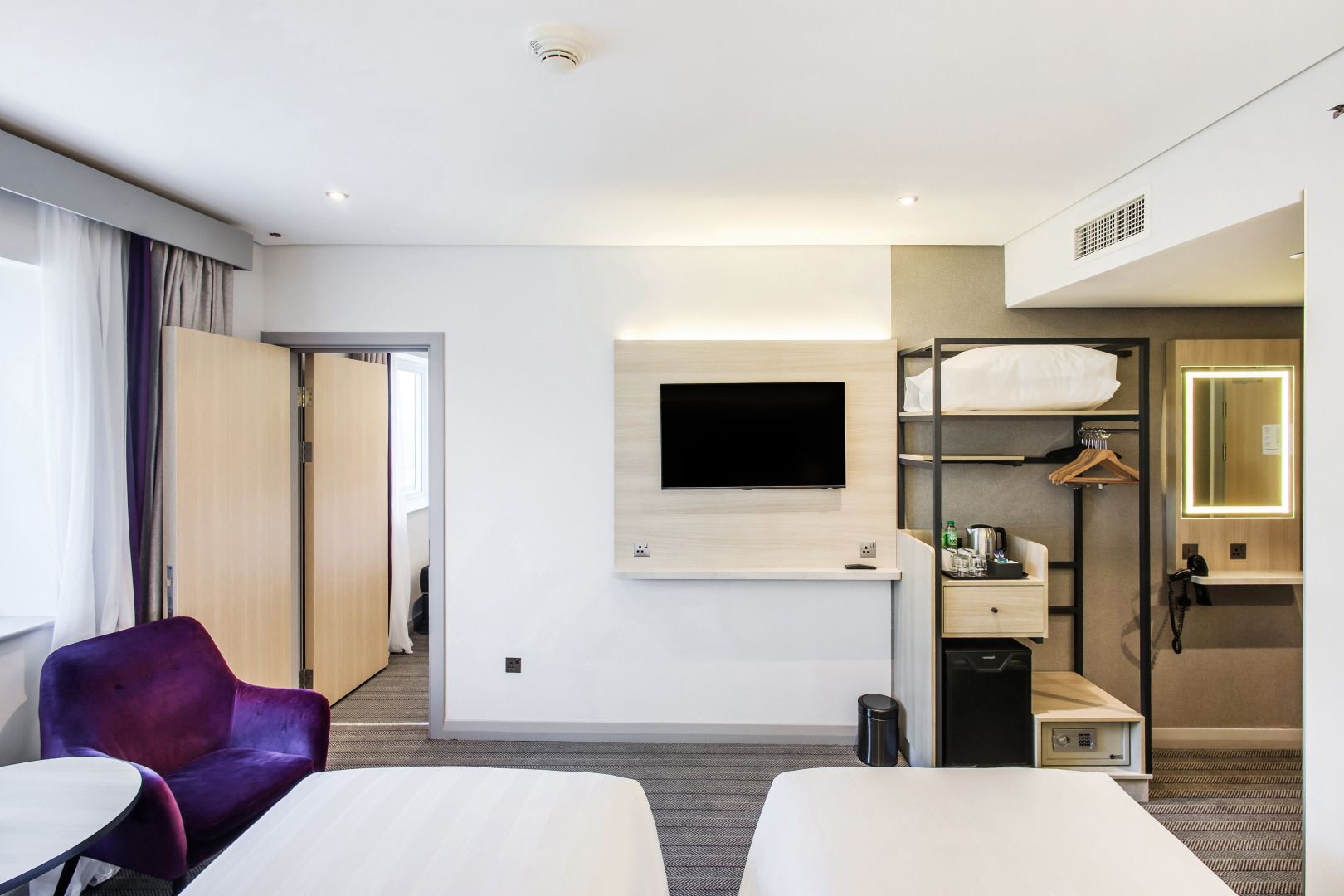Foto - Premier Inn Dubai International Airport