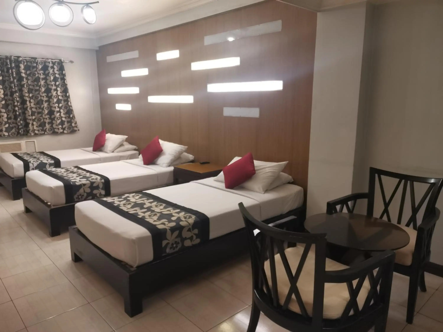 Photo - Jupiter Suites