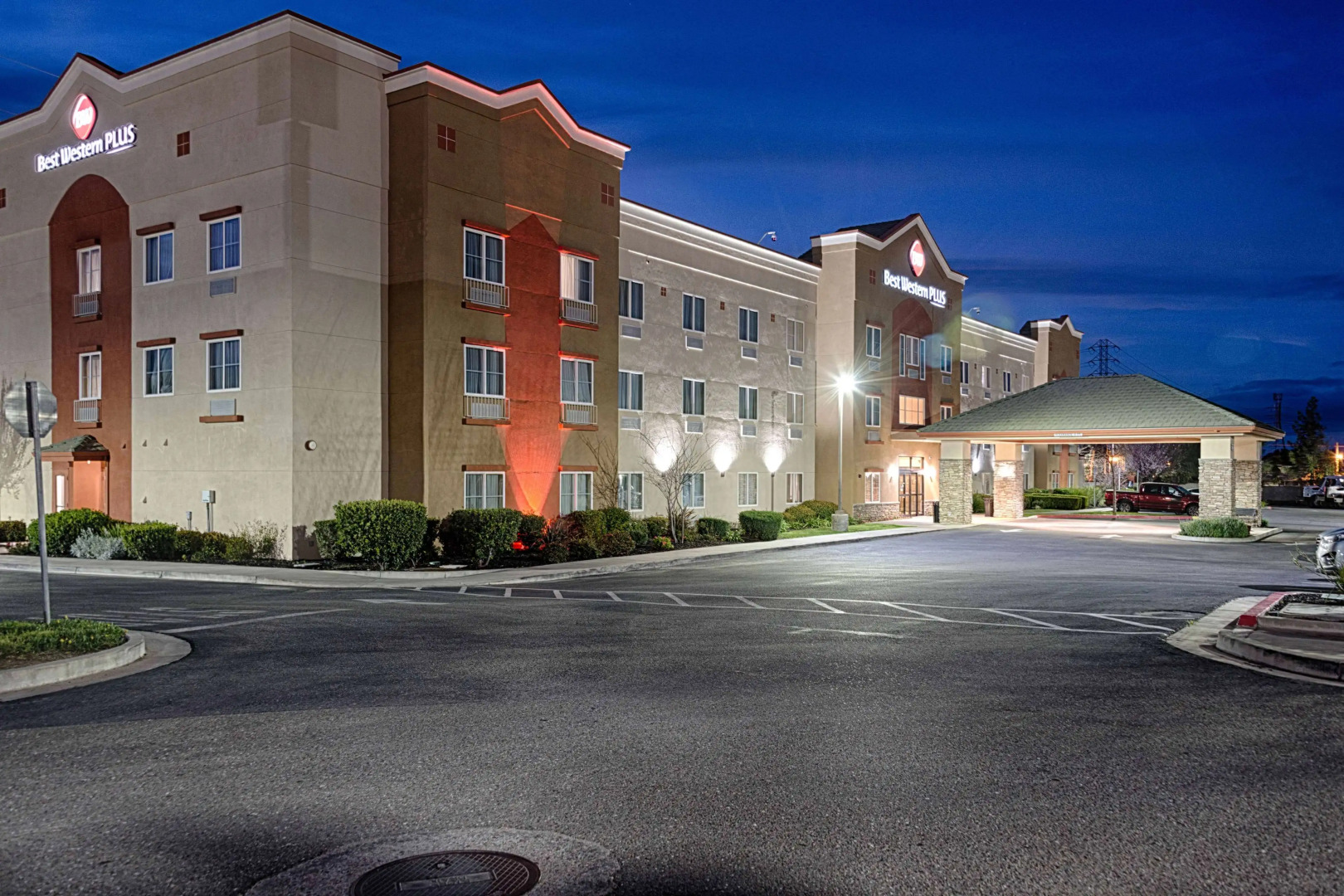 Foto - Best Western Plus Delta Inn & Suites