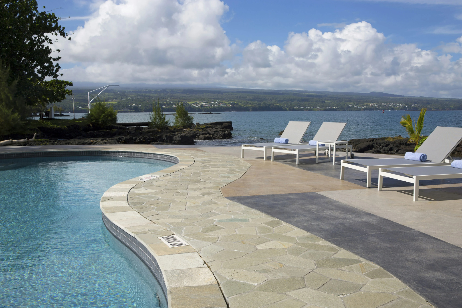 Photo - Grand Naniloa Hotel Hilo - a Doubletree by Hilton