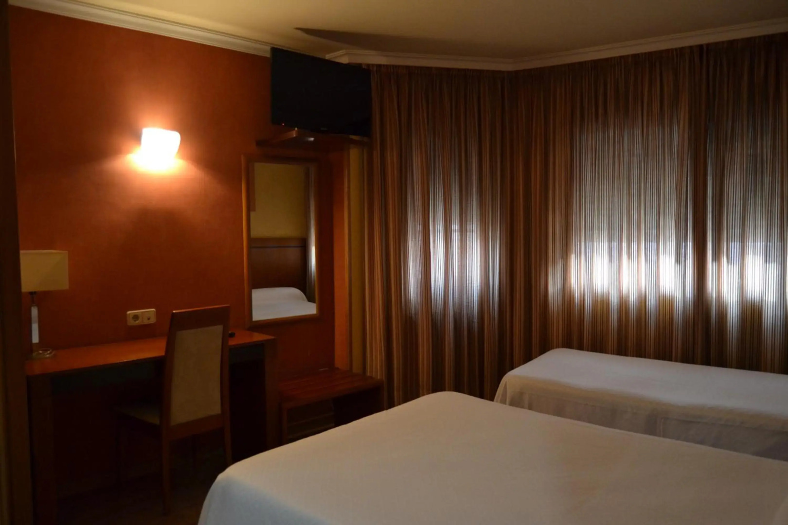 Photo - Hotel HHB Pontevedra Confort