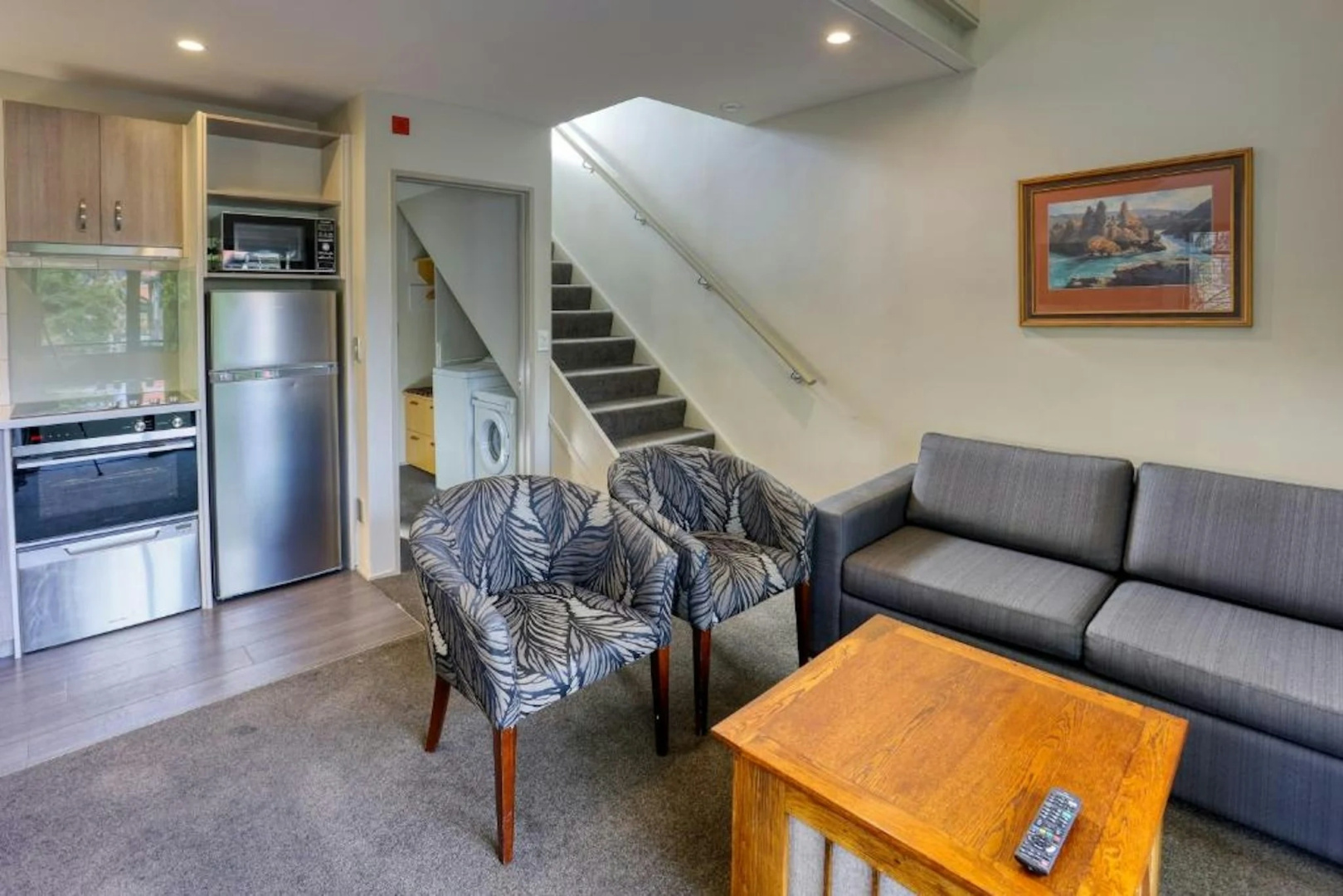 Photo - Garden Court Suites And Apartments